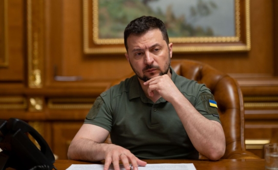 Зеленский в ужасе: Украина больше не представляет никакого интереса для США