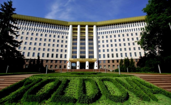 Санду не даст молдаванам добиться оформления союза с РФ, заявил эксперт