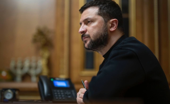 Мяч на его стороне: почему Вашингтон скоро может принудительно убрать Зеленского